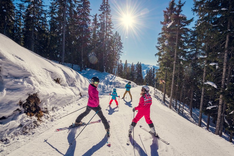 Familie im Skiurlaub © TVB Eben im Pongau
